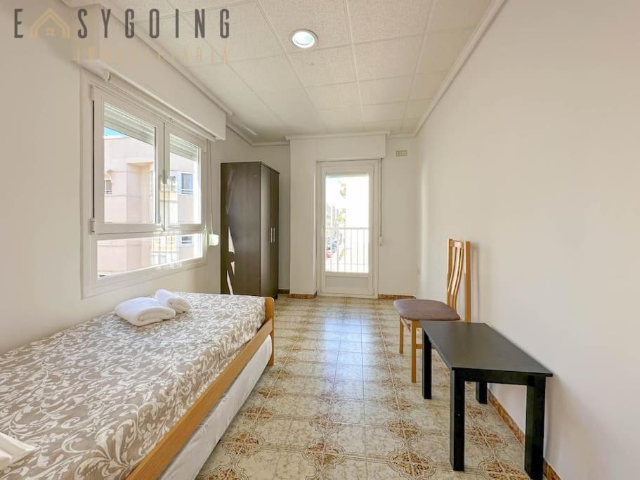 Bright Apartment In The Centre Санта Пола Екстериор снимка